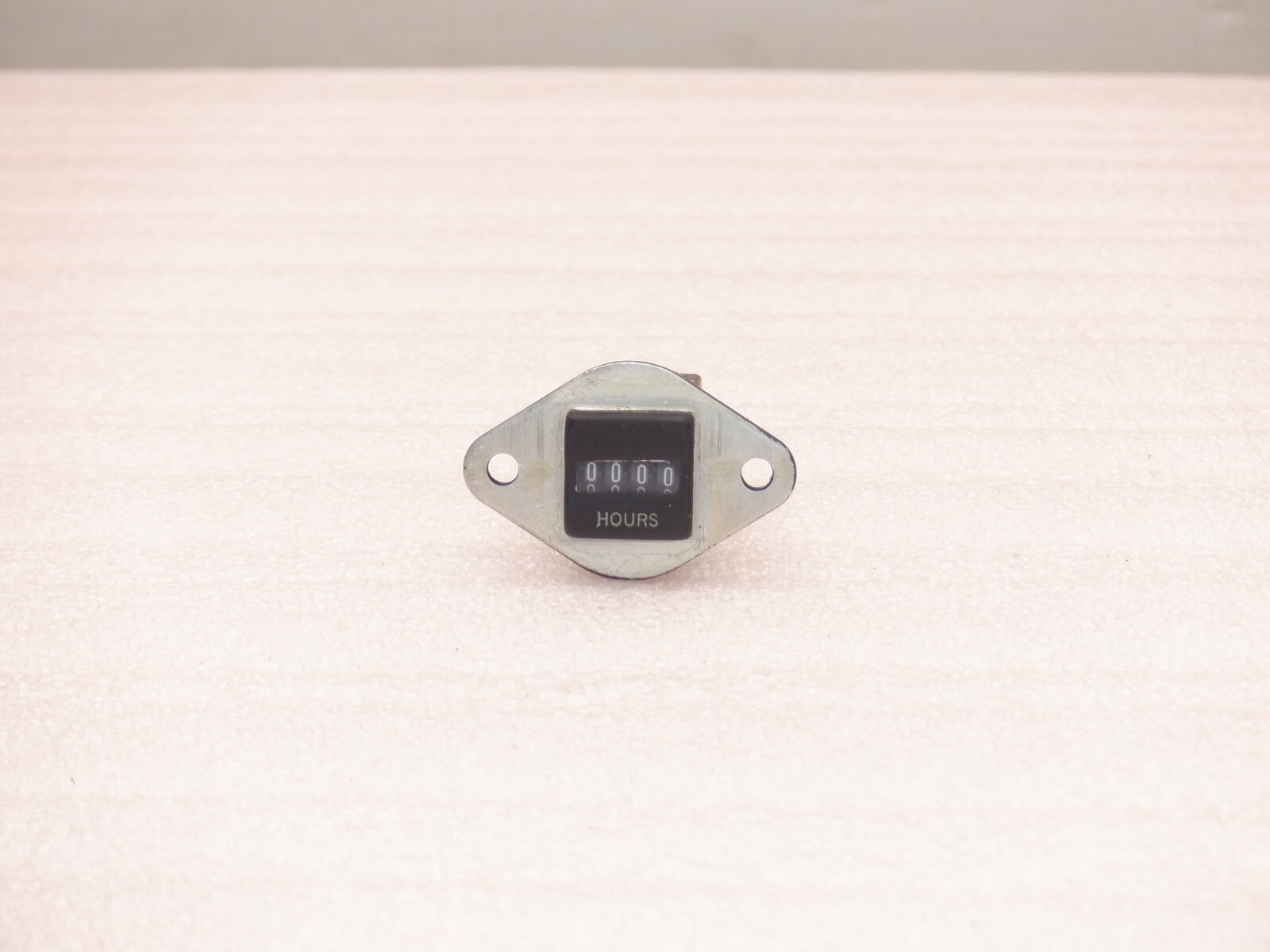 ELECTRO-DYNAMICS D16C8CE-16 SUBMINIATURE ELAPSED TIME INDICATOR