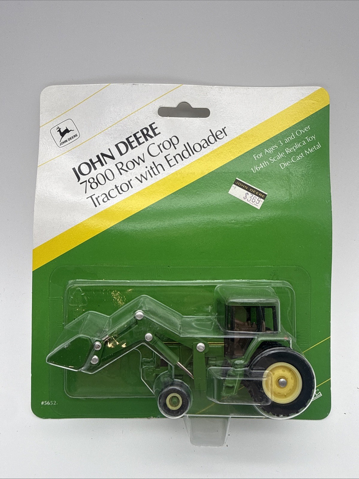 New Sealed ERTL John Deere 7800 Row Crop Tractor with Endloader Diecast 1:64