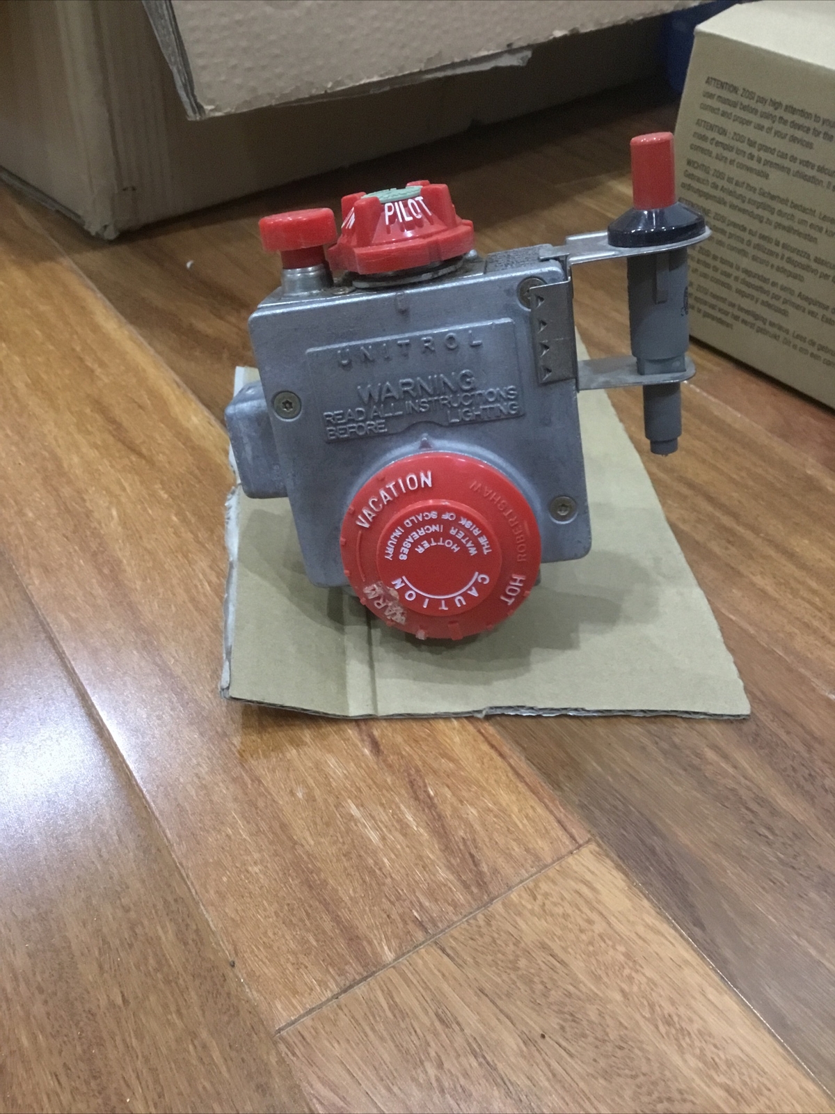 Robertshaw 66-136-308 Water Heater Gas Valve AP8555B-14