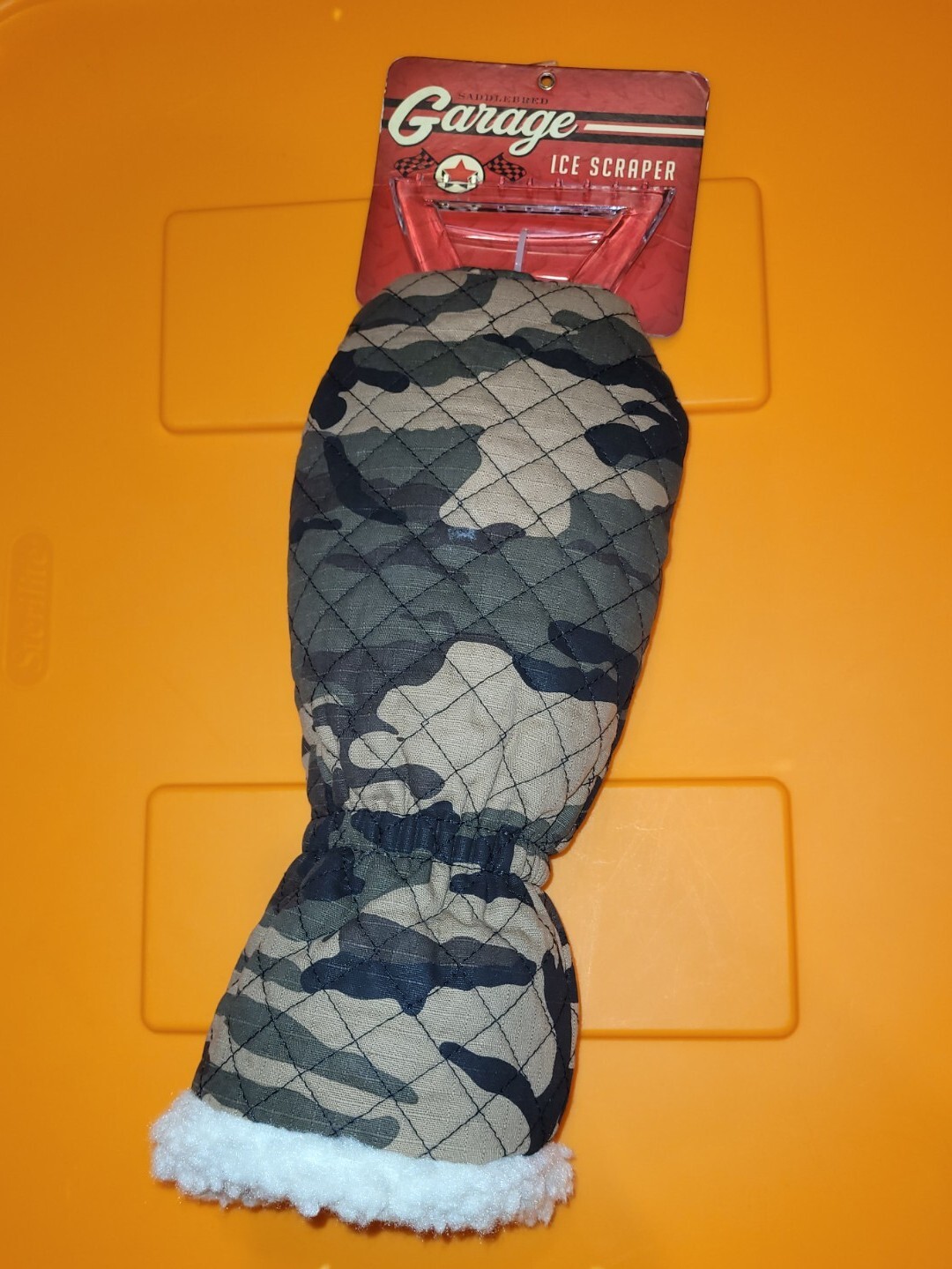 New! SaddleBred Garage Camouflage Mitt Ice Scraper Durable Elastic Trimmed Cuff