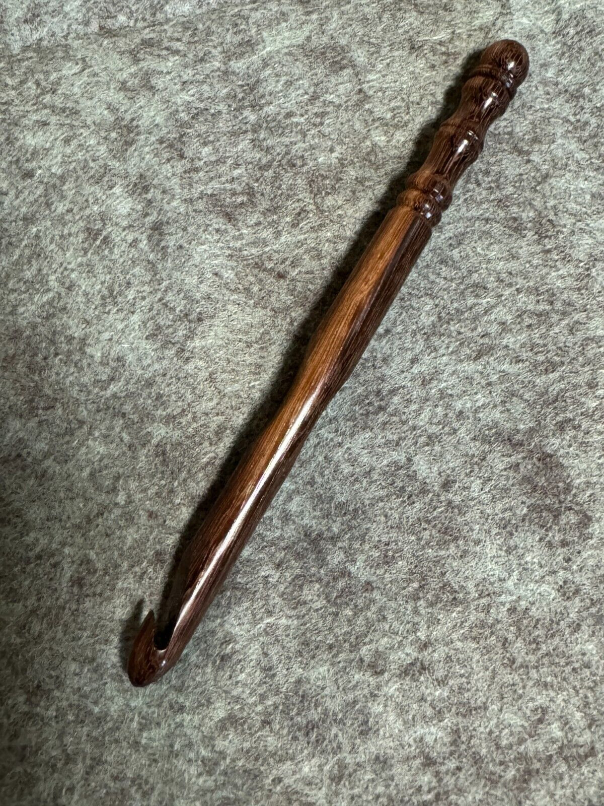 Hand carved Beautiful Brazilian Ebony WOOD  YARN  CROCHET HOOK  size M