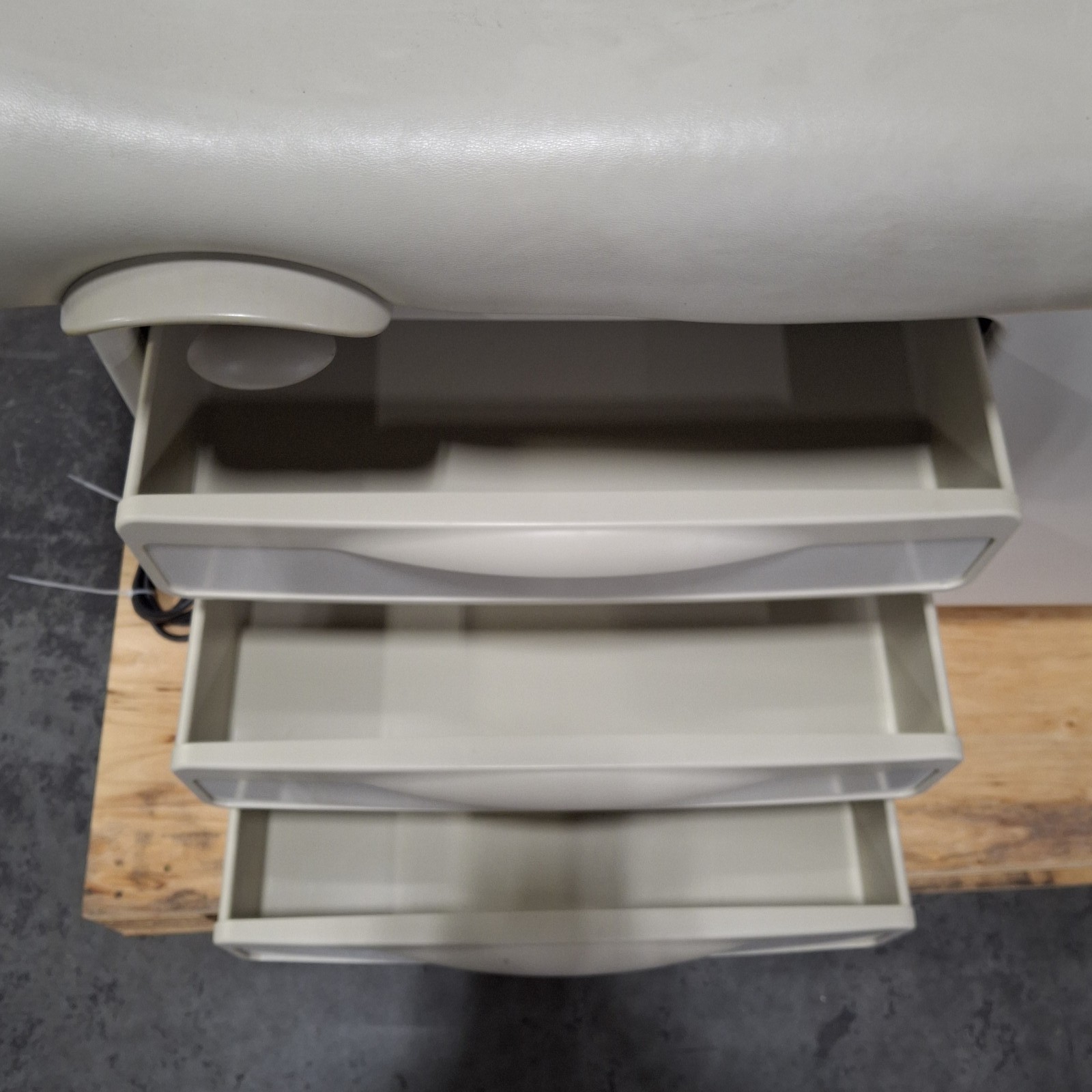 Midmark Ritter 204 Exam Table