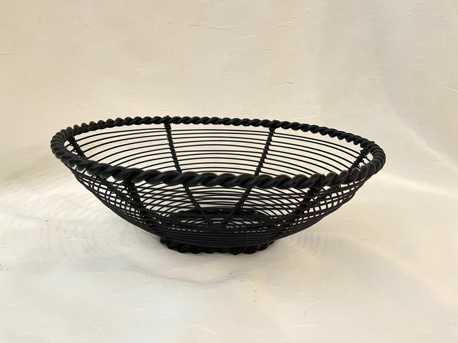 Metal Basket Black Fruit Farmhouse Decor Bread Snack Table Kitchen Oval