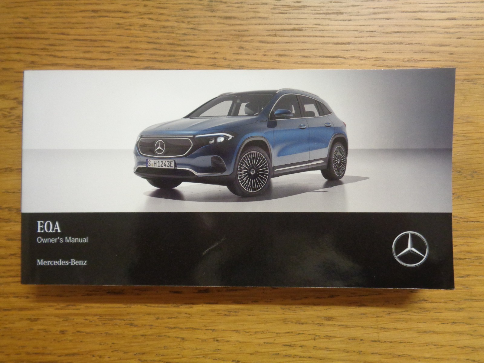 Mercedes Benz EQA Owners Handbook Manual 21-24