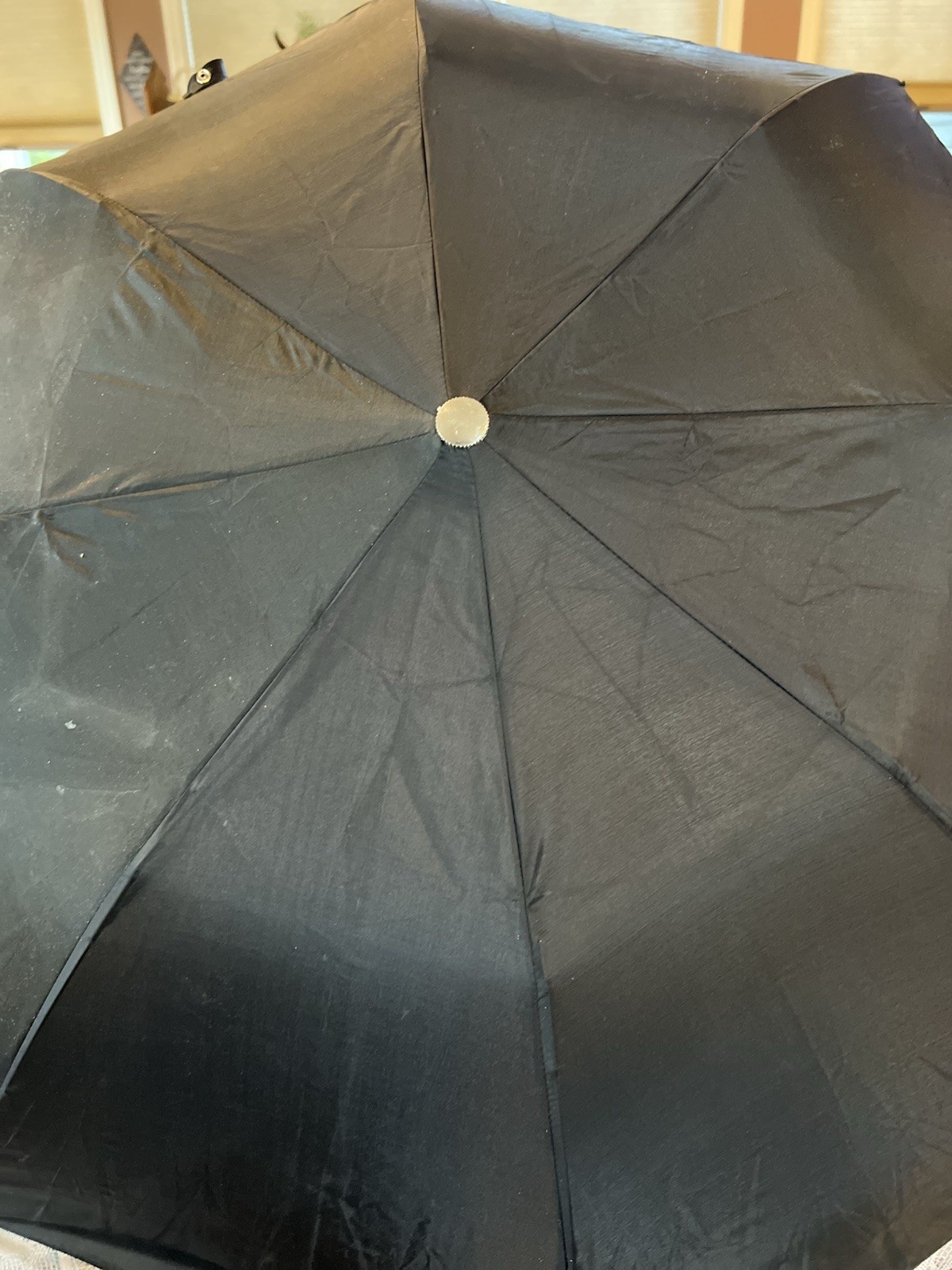 Umbrella 37 inch black faux leather U-shaped￼handle