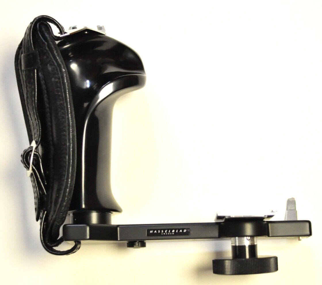 Hasselblad flashgun / acc. bracket #45071 for 500CM. For 3/8" socket ONLY.