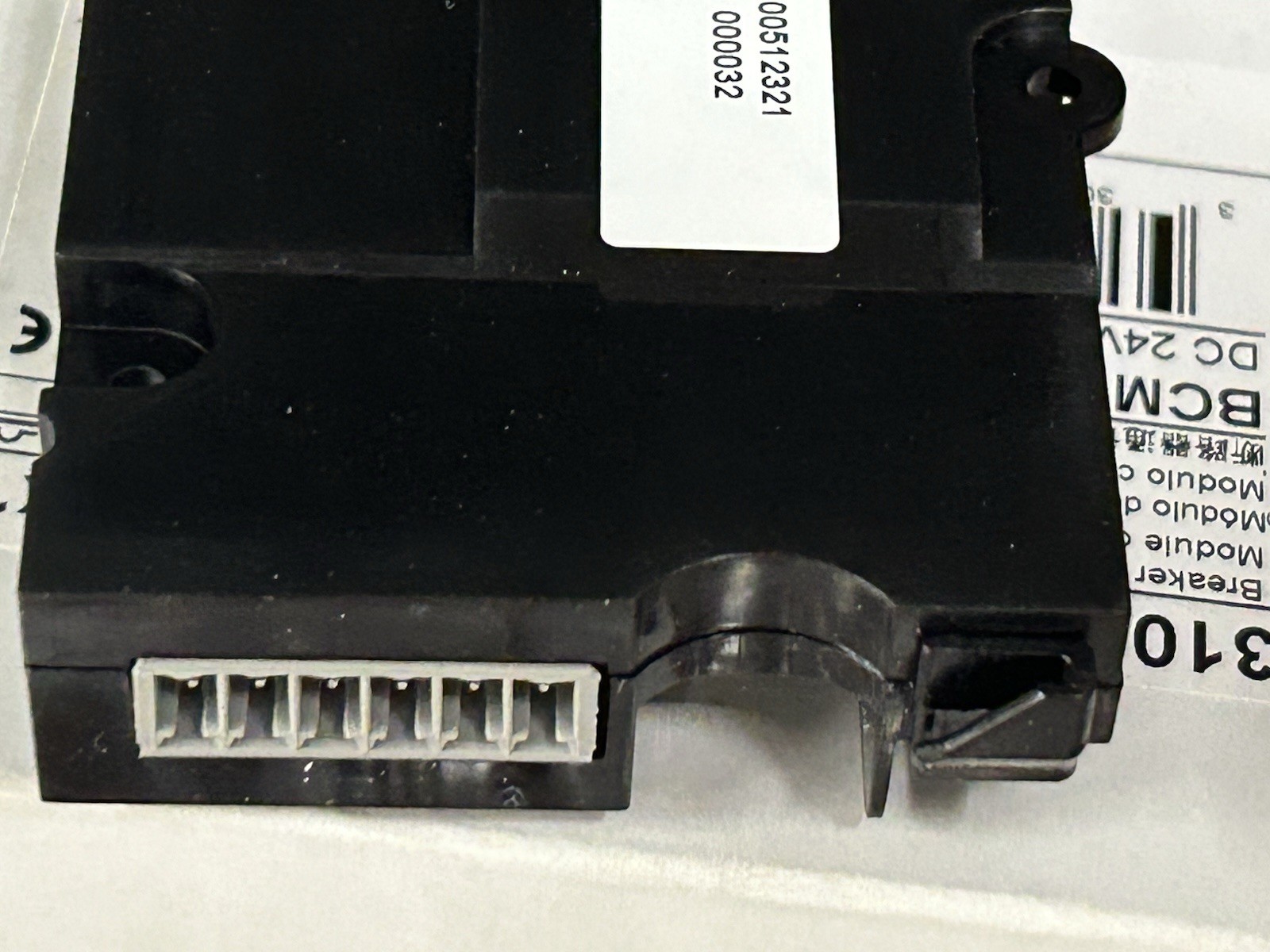 SCHNEIDER 33106 BCM ULP BREAKER COMMUNICATION MODULE FOR MASTERPACT NW , NT
