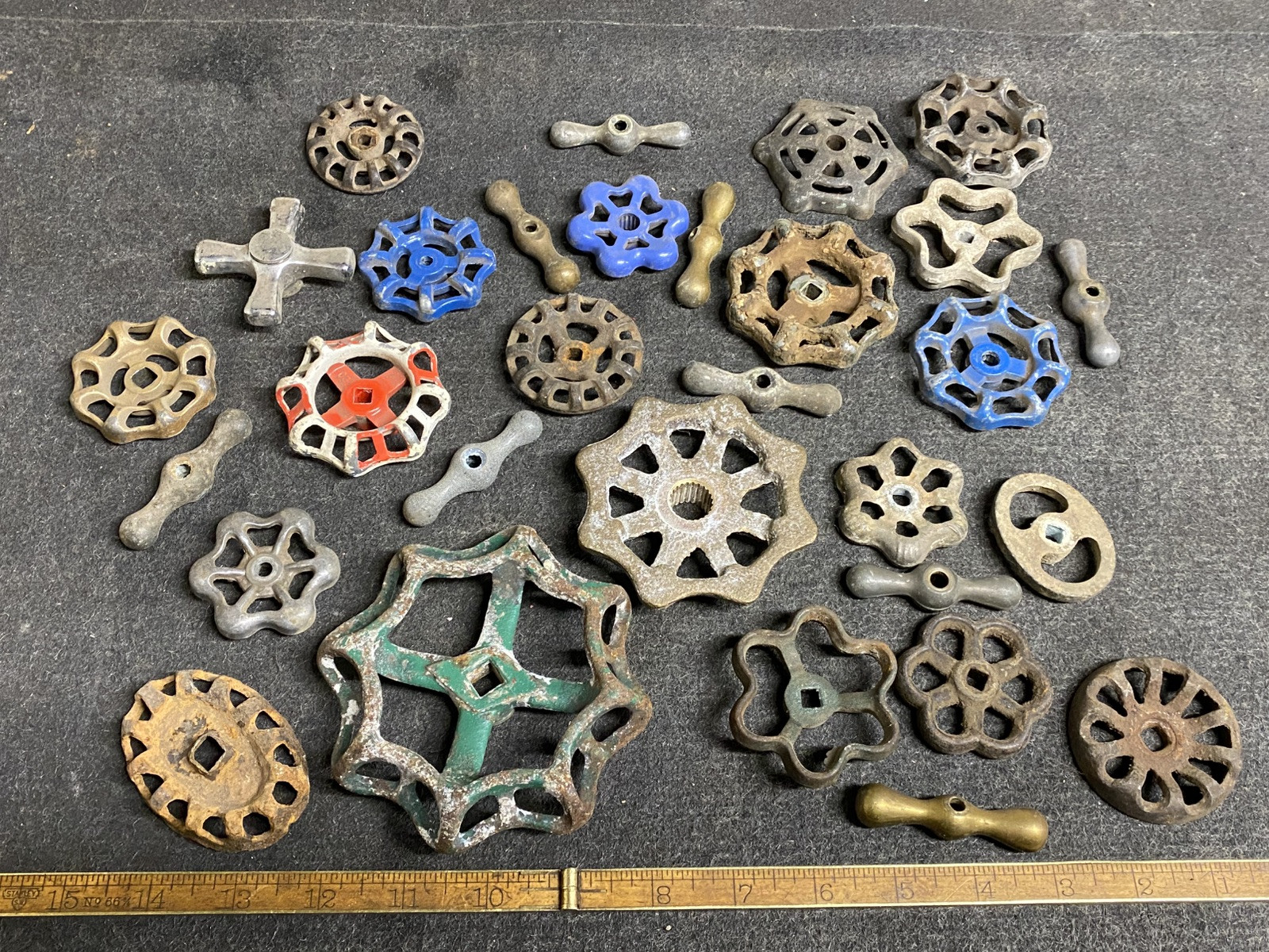 30 Vintage Cast Iron Brass And Metal Steam Valve Handles Steampunk Flowers