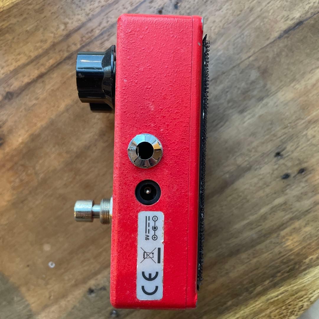 MXR dyna comp guitar effector