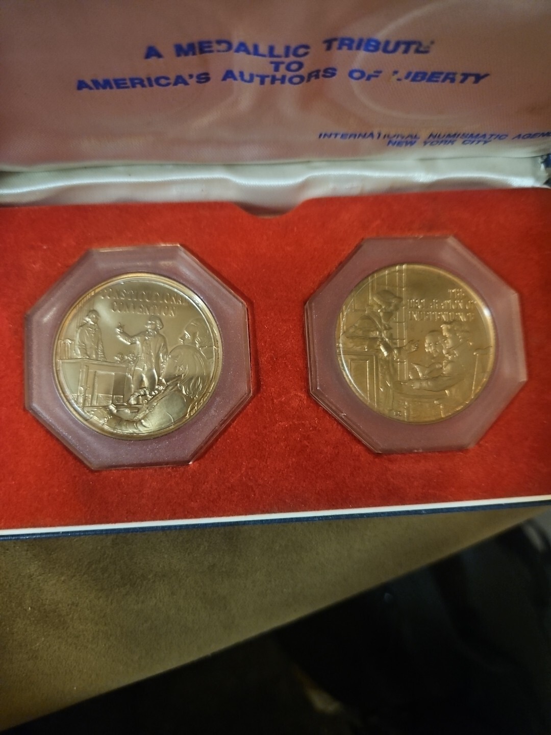 The Documents Of Freedom 2 Coin Set - International Numismatic Agency