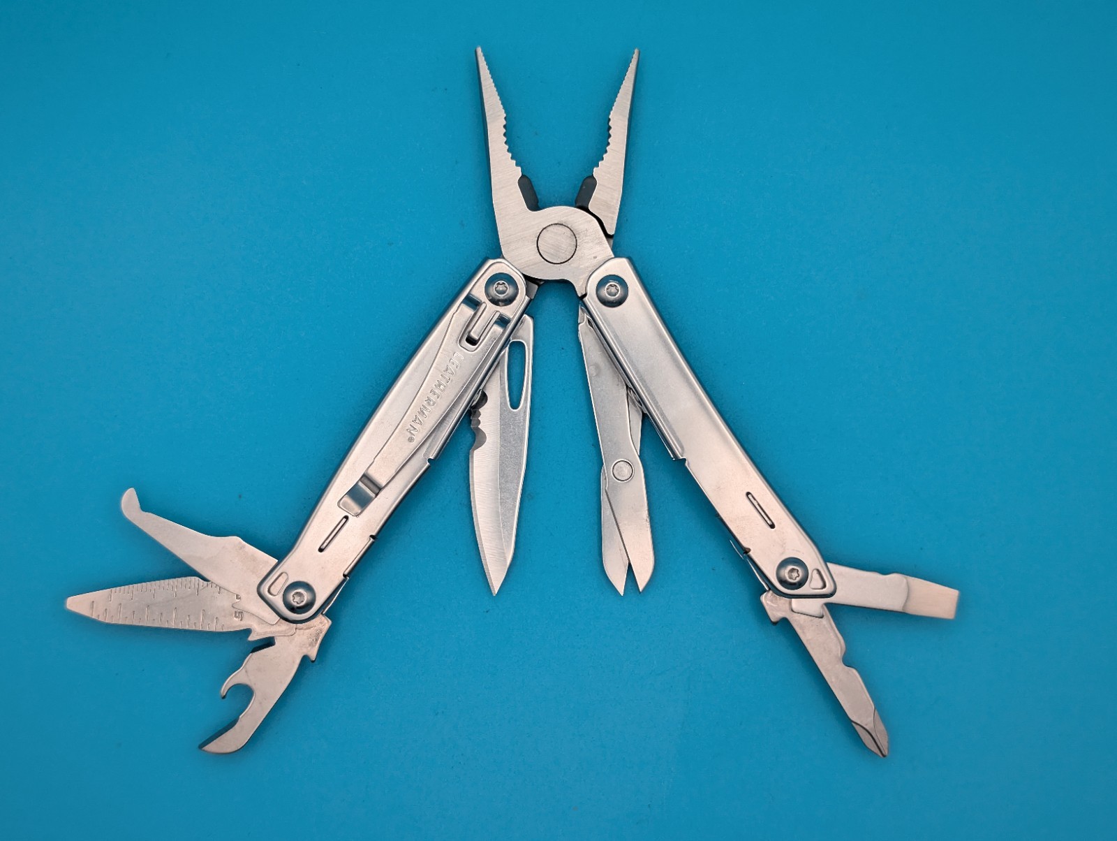 LEATHERMAN WINGMAN MULTI-TOOL! FAST SHIPPING!
