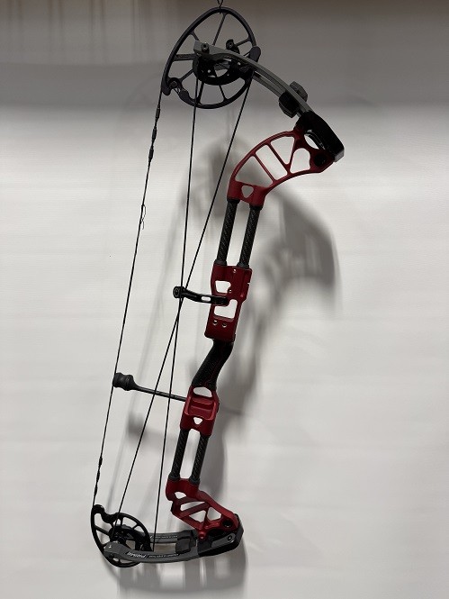 G5 Prime Form 34 60lb RH Grey Limbs/ Red Riser