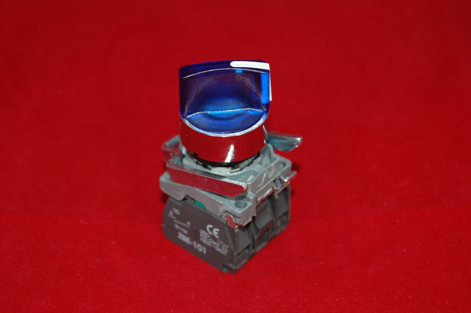 22mm ILLUMINATED Select switch 3 Position Fits Blue XB4 BK136M5 220V Maintained