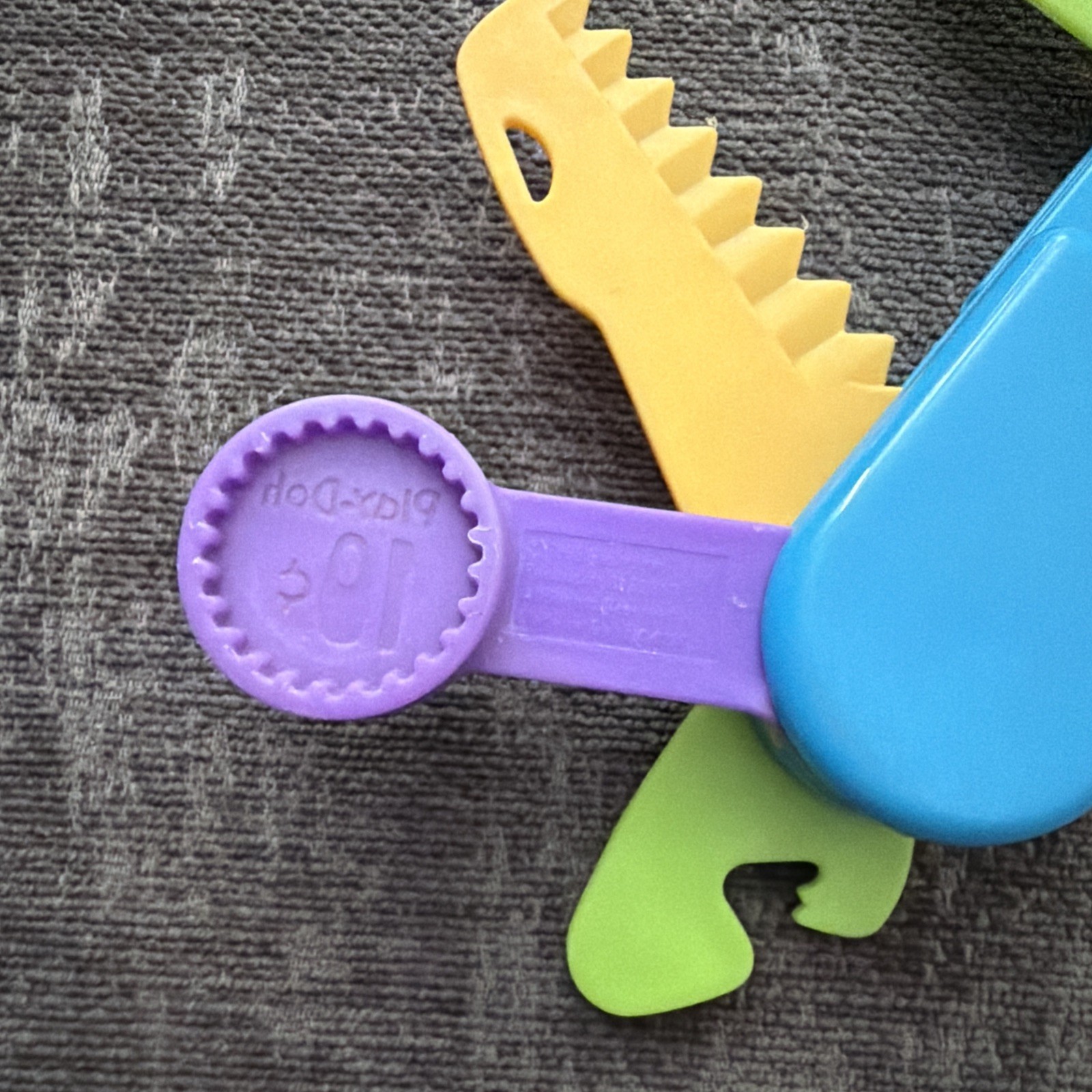 Play Do Fun Cutter Multi-Tool / Swiss Army Knife