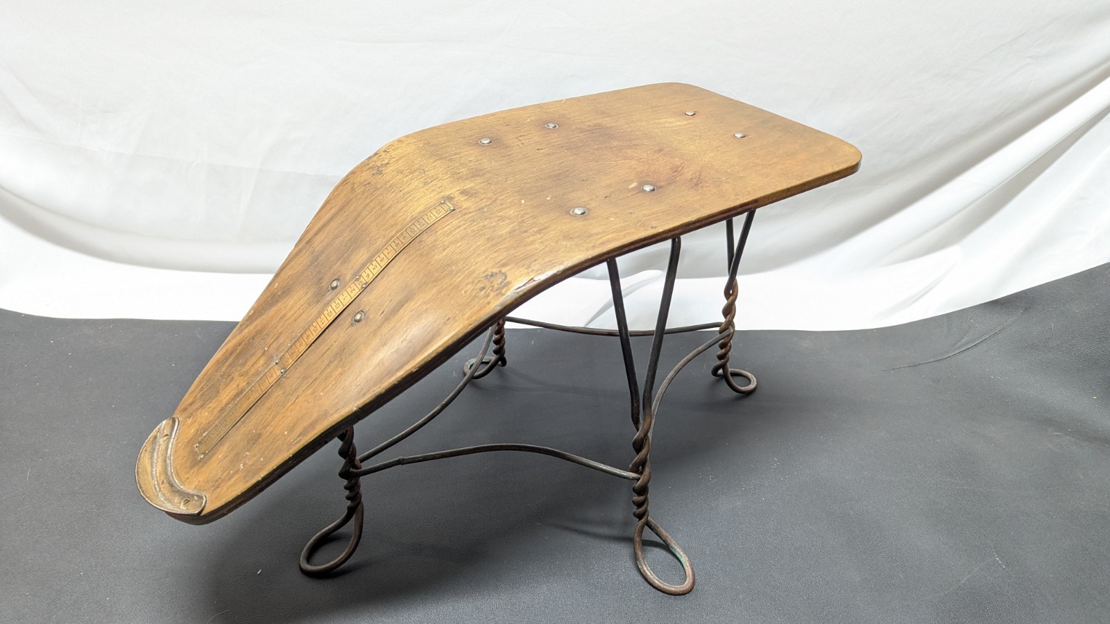 Antique Vintage SHOE SALEMANS STOOL Shoe Shine GREAT NORTHERN CHAIR CO Stool