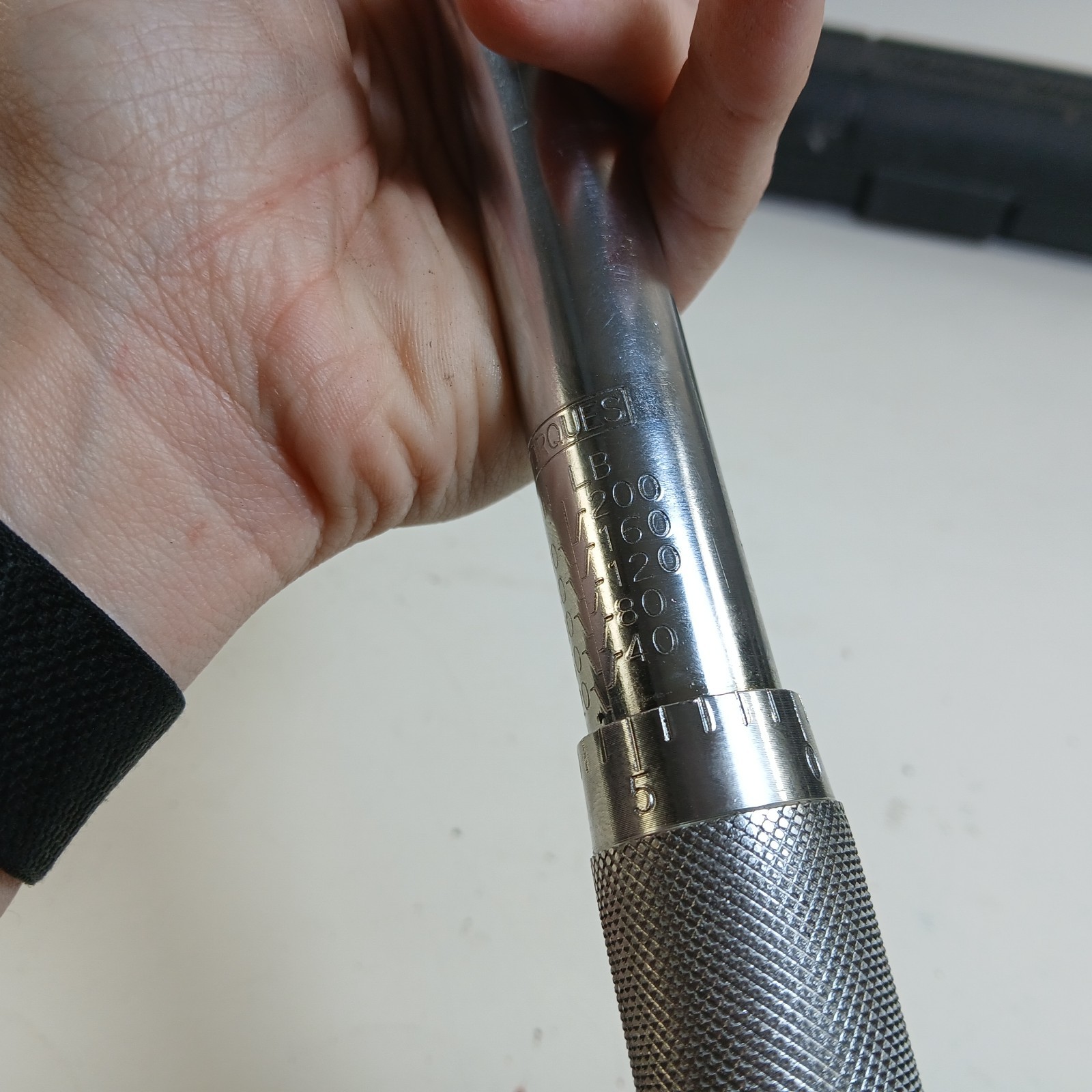 Pittsburgh 3/8" Drive Click Type Reversible Torque Wrench W/ Case