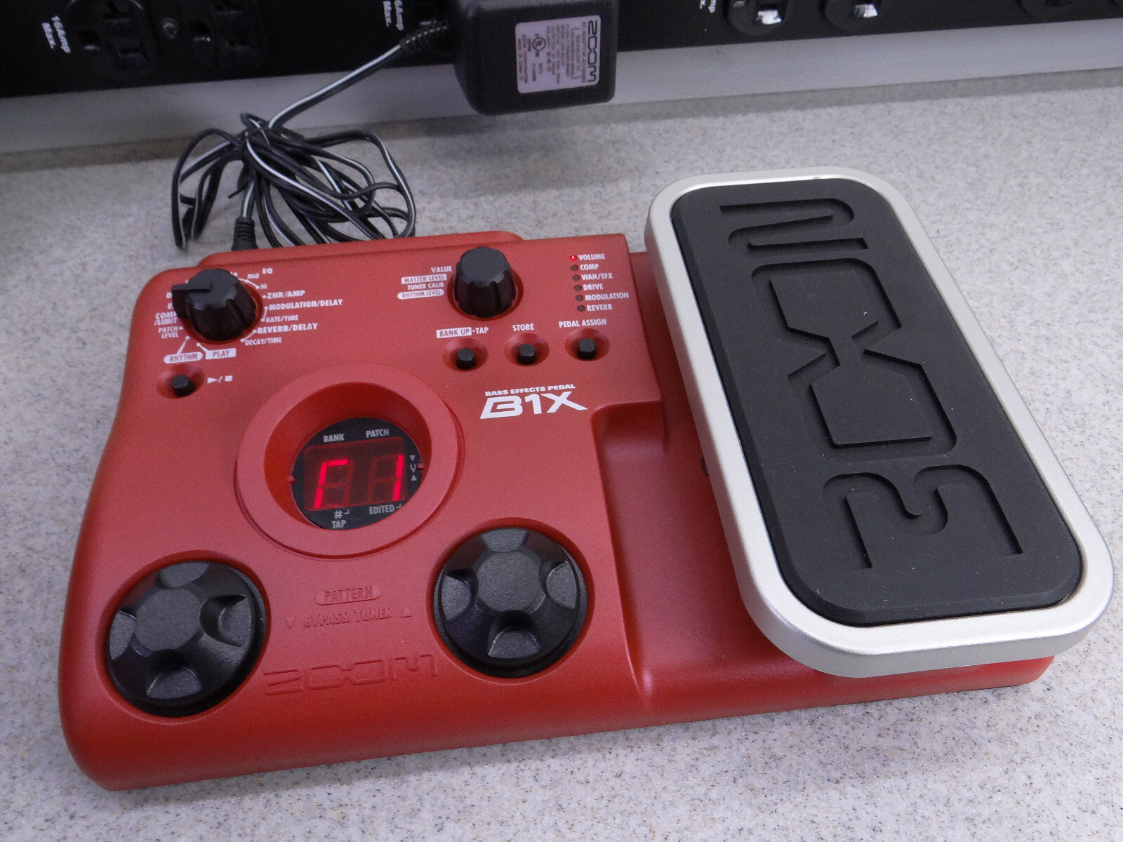 Zoom B1X Bass Effects Pedal