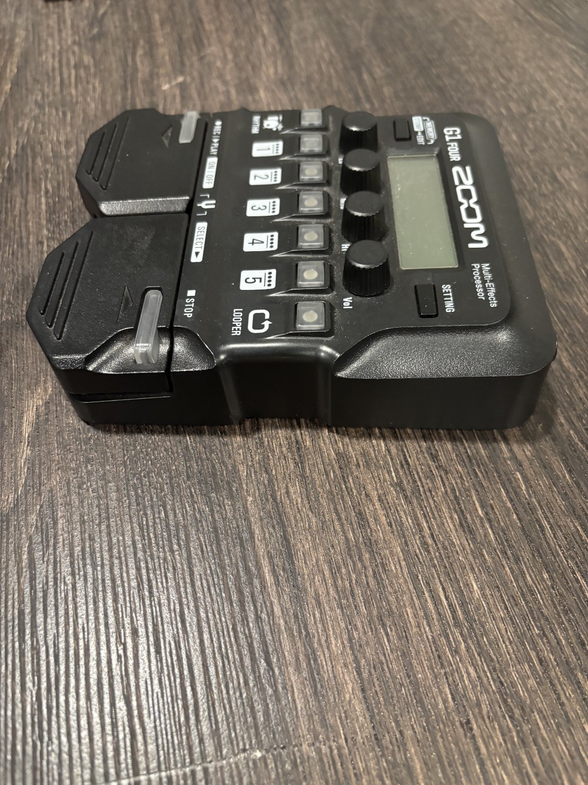 Zoom G1 FOUR Multi-effects Processor