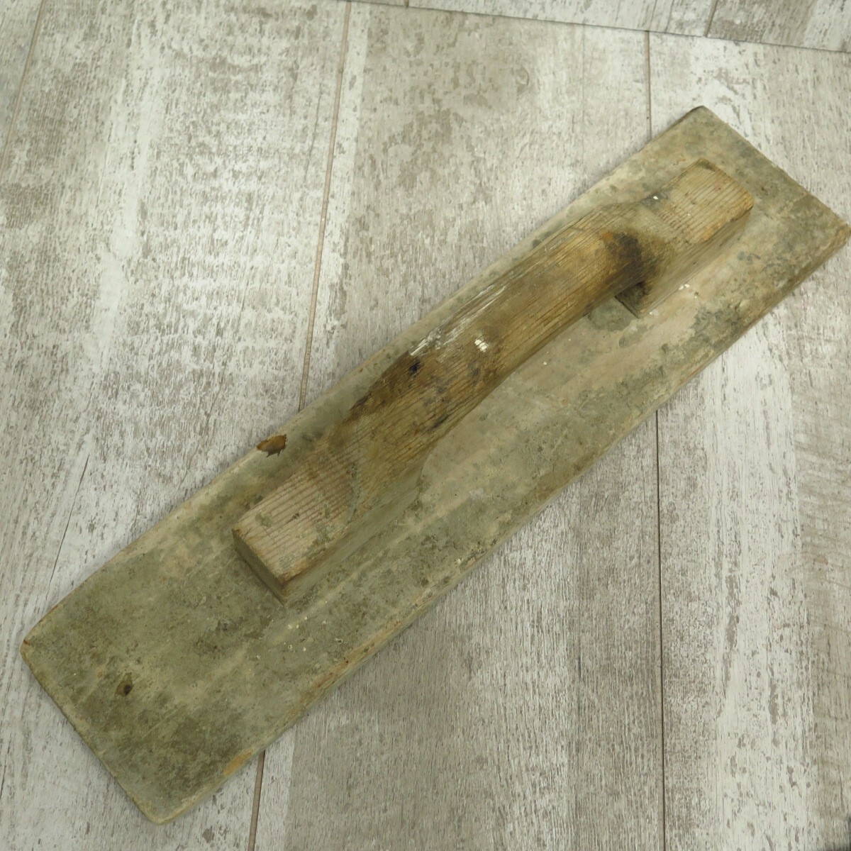 Vintage 18" Wooden Concrete Trowel  Rustic Towel Bar Decor