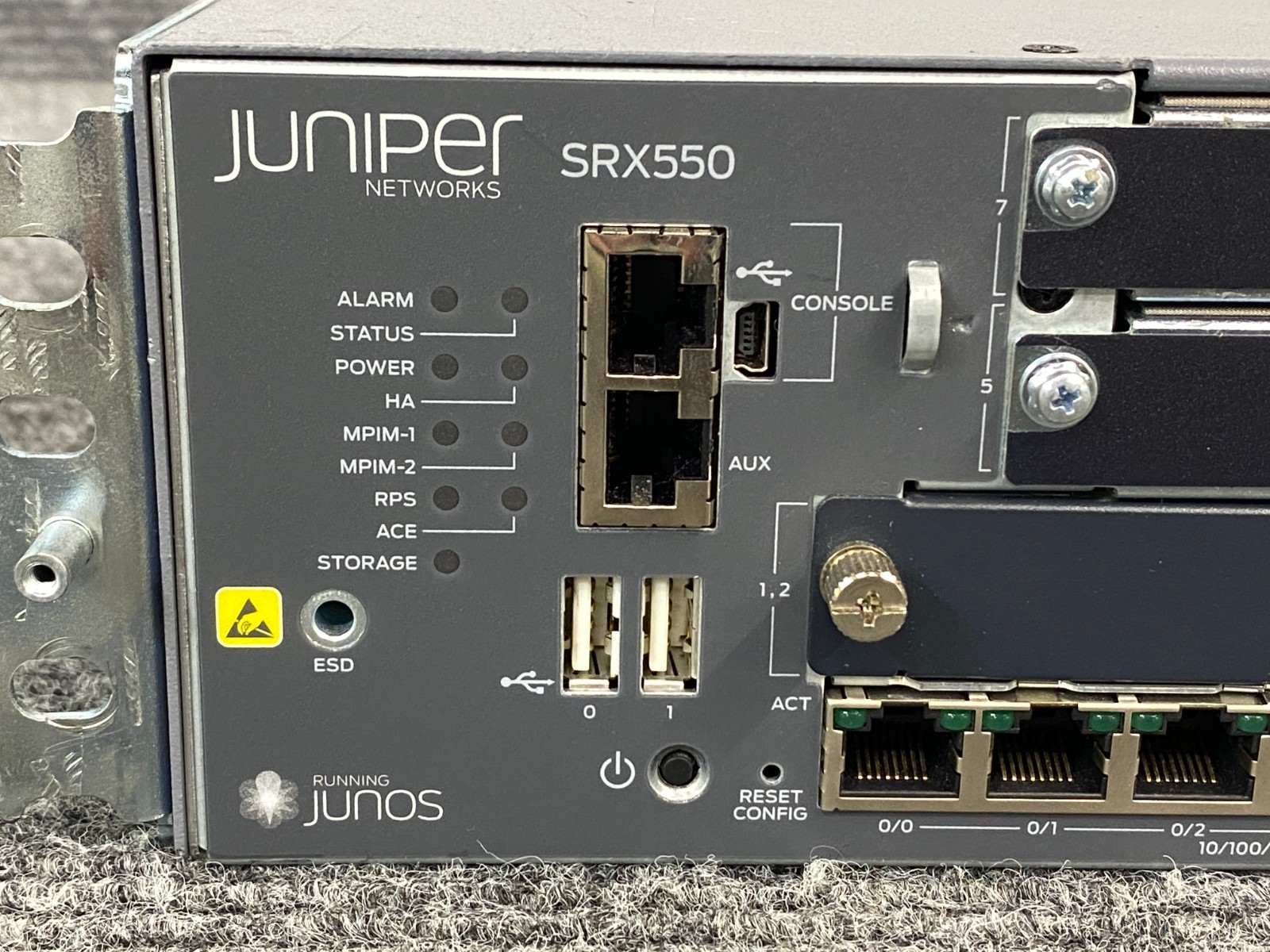 Juniper Networks SRX550 Firewall Security Services Gateway, PSU w/ Cord, As Is
