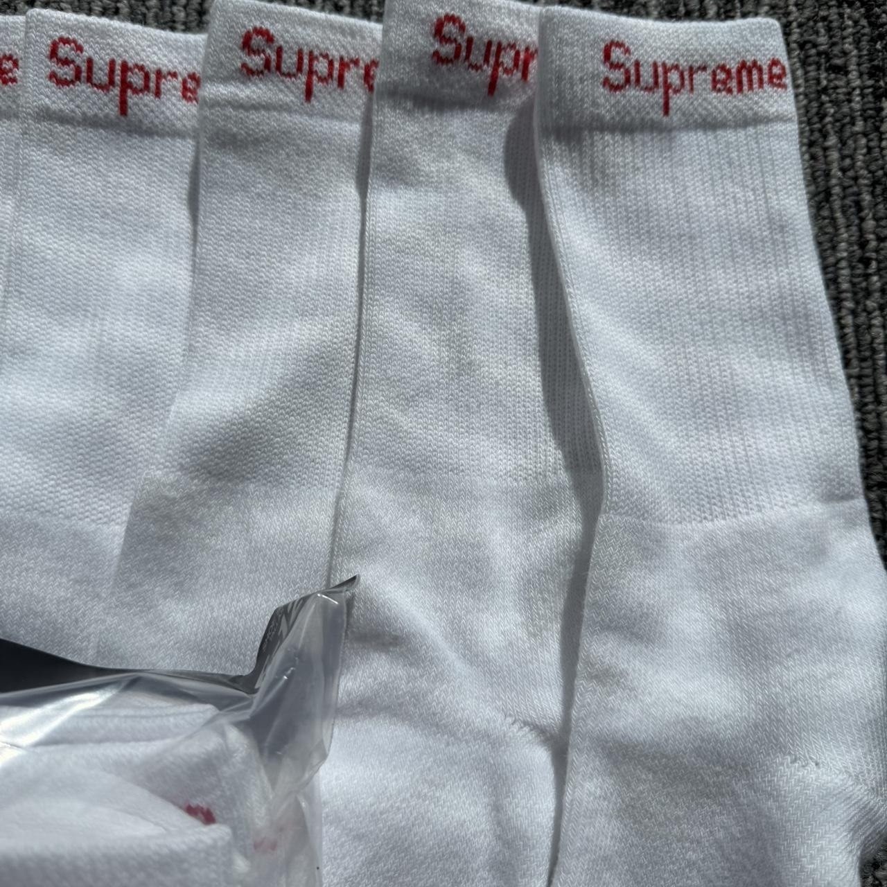 Supreme x Hanes White Crew Socks 4 Pack Cushioned Streetwear Size 6-12 New