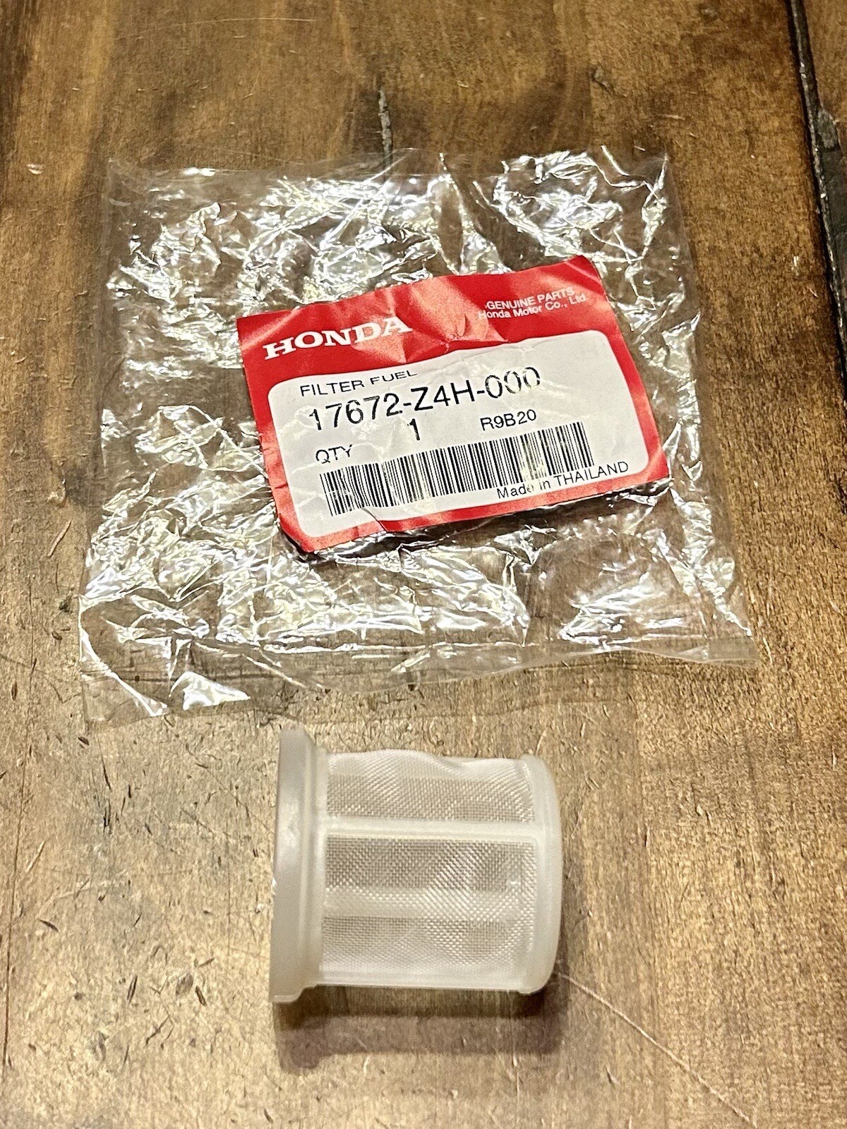 HONDA Fuel Filter GX120 GX160 GX200 GX240 GX270 17672-Z4H-000 Genuine OEM
