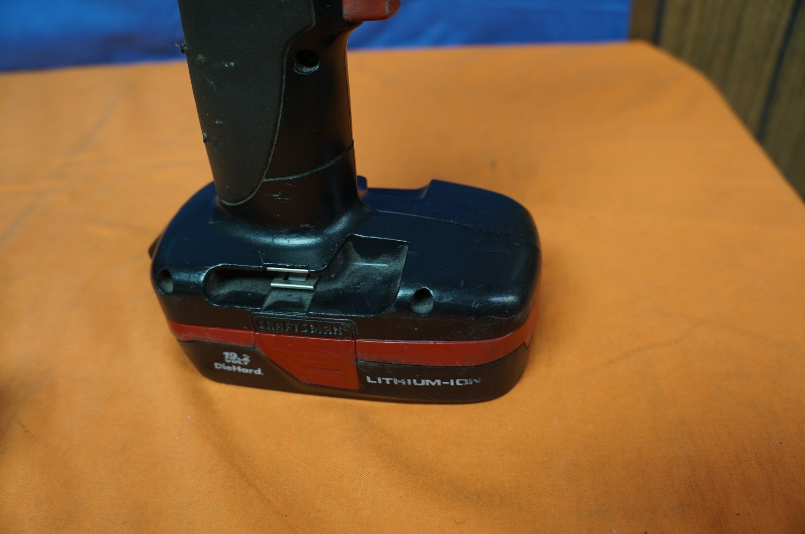Craftsman 315.101541 19.2V 3/8" Angle Drill Driver & Lithium Ion Battery