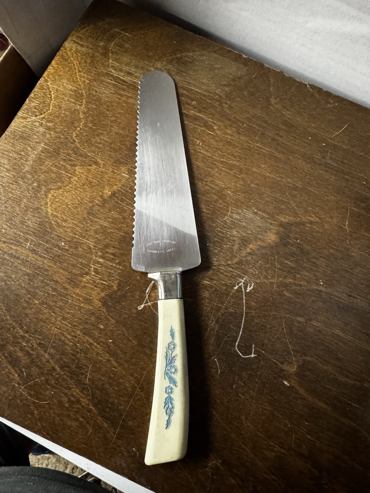 Vintage Lifetime Cutlery Stainless Steel Cake Knife Floral  Handle Silver Ivory