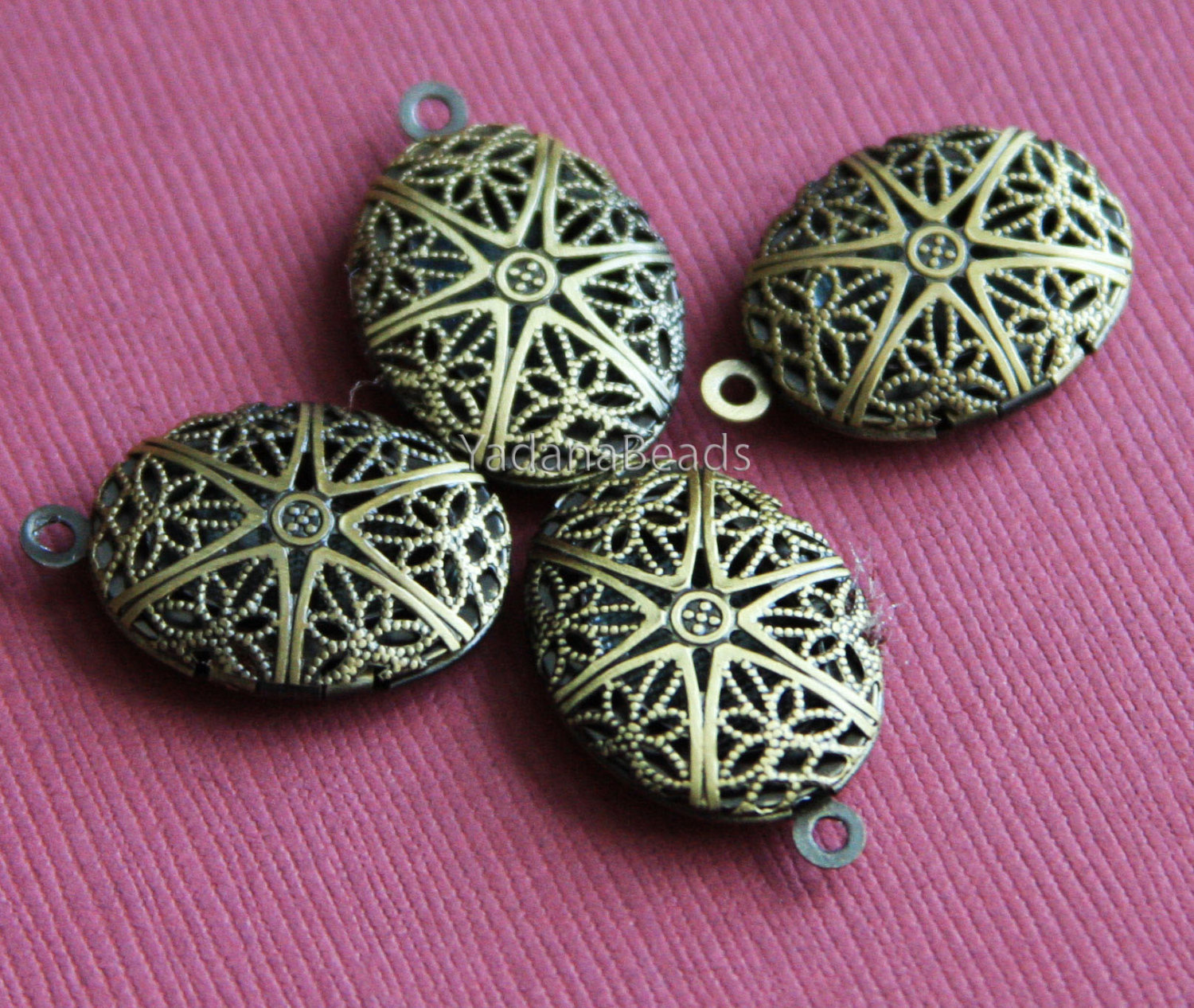 5 Antique Brass Filigree Oval Locket Pendants 24x16mm