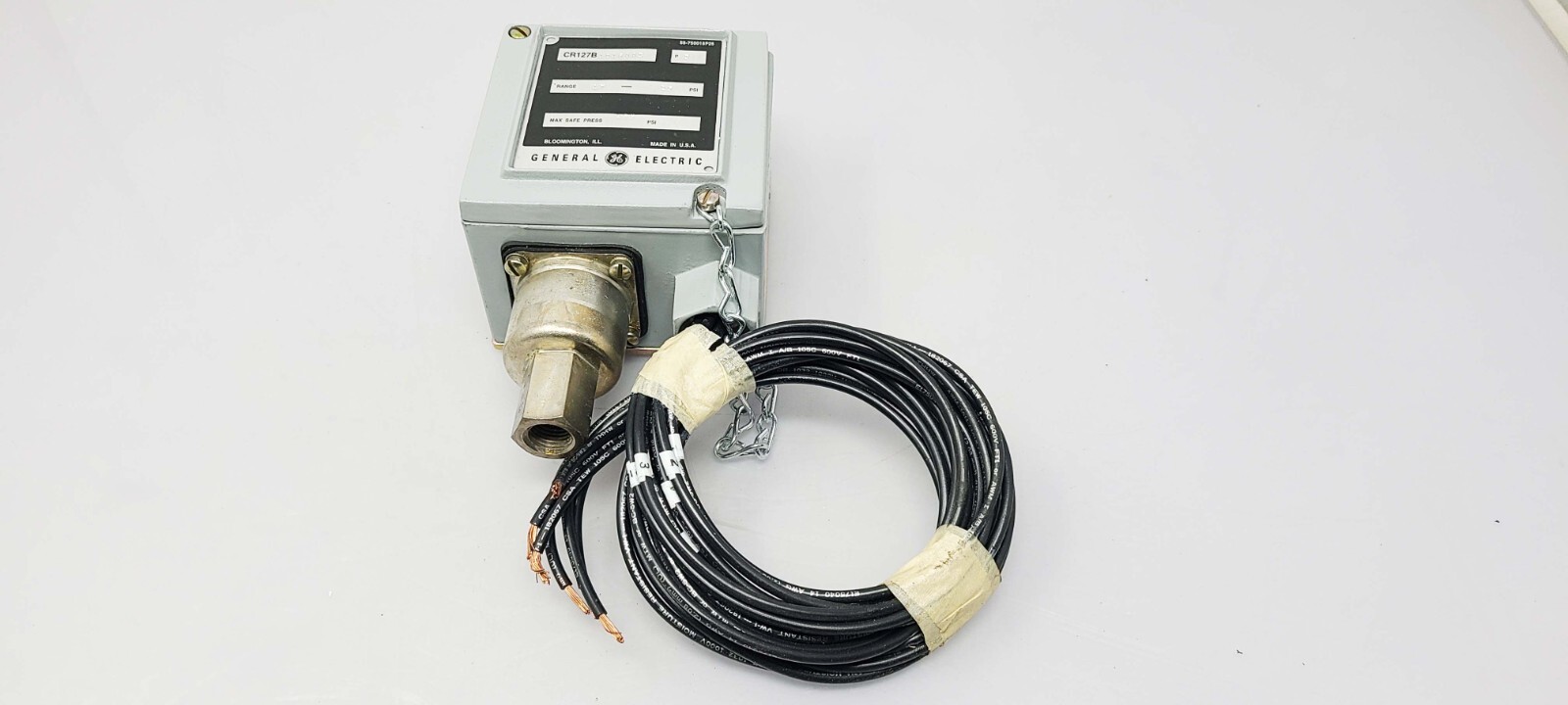 NEW GENERAL ELECTRIC CR127B PRESSURE SWITCH CR127B 1016AA3