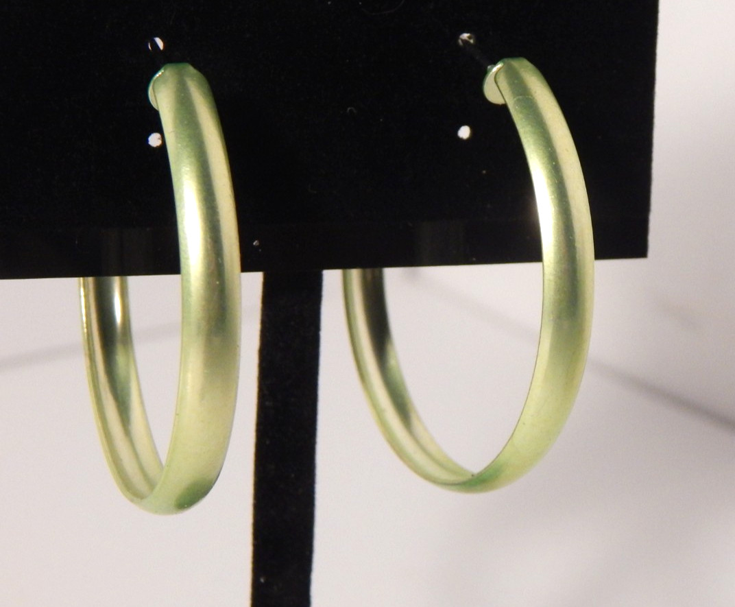 Retro Mint Green Frosted Metallic large Hoop Earrings Pierced 1.75" Diameter EUC