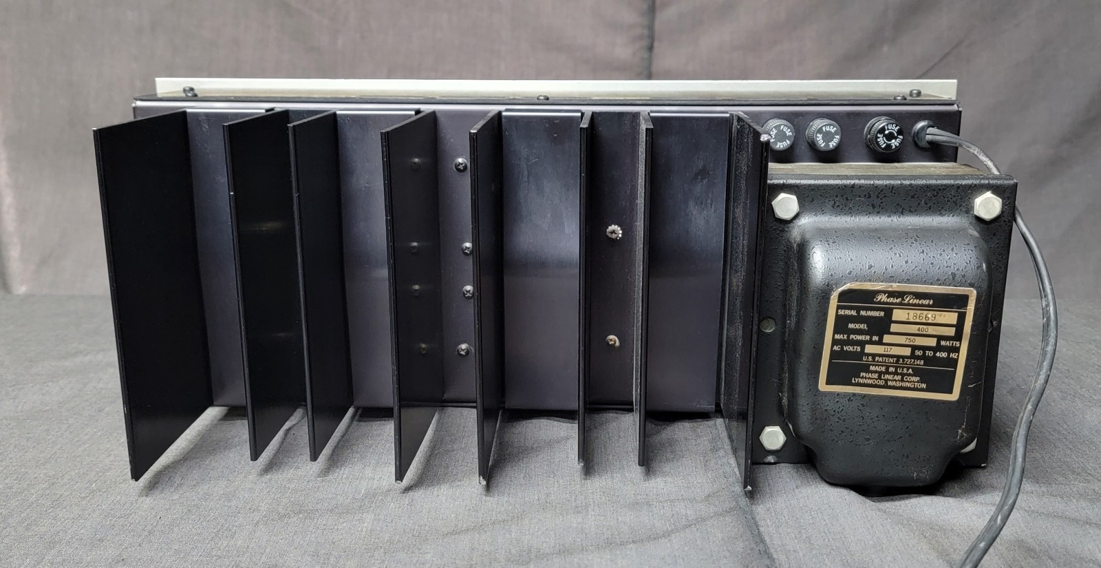 Phase Linear 400 Direct Coupled Solid State Power Amplifier