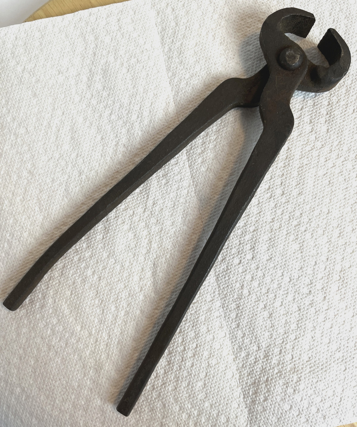 Antique Blacksmith Farrier Hoof Nippers 10”L Rustic Forged Iron Tool Barn Decor