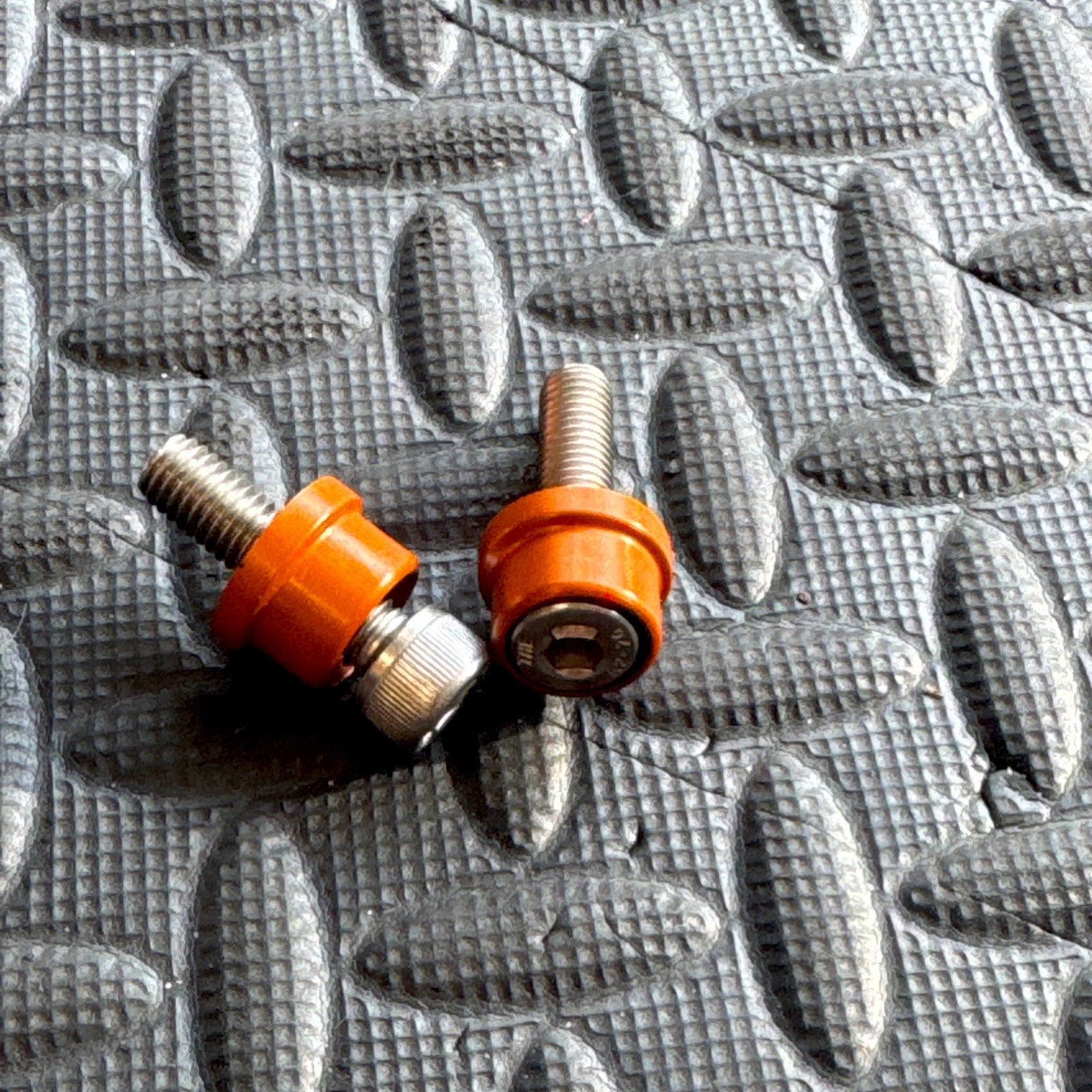 Onyx Bmx 8mm Bolts And Cones