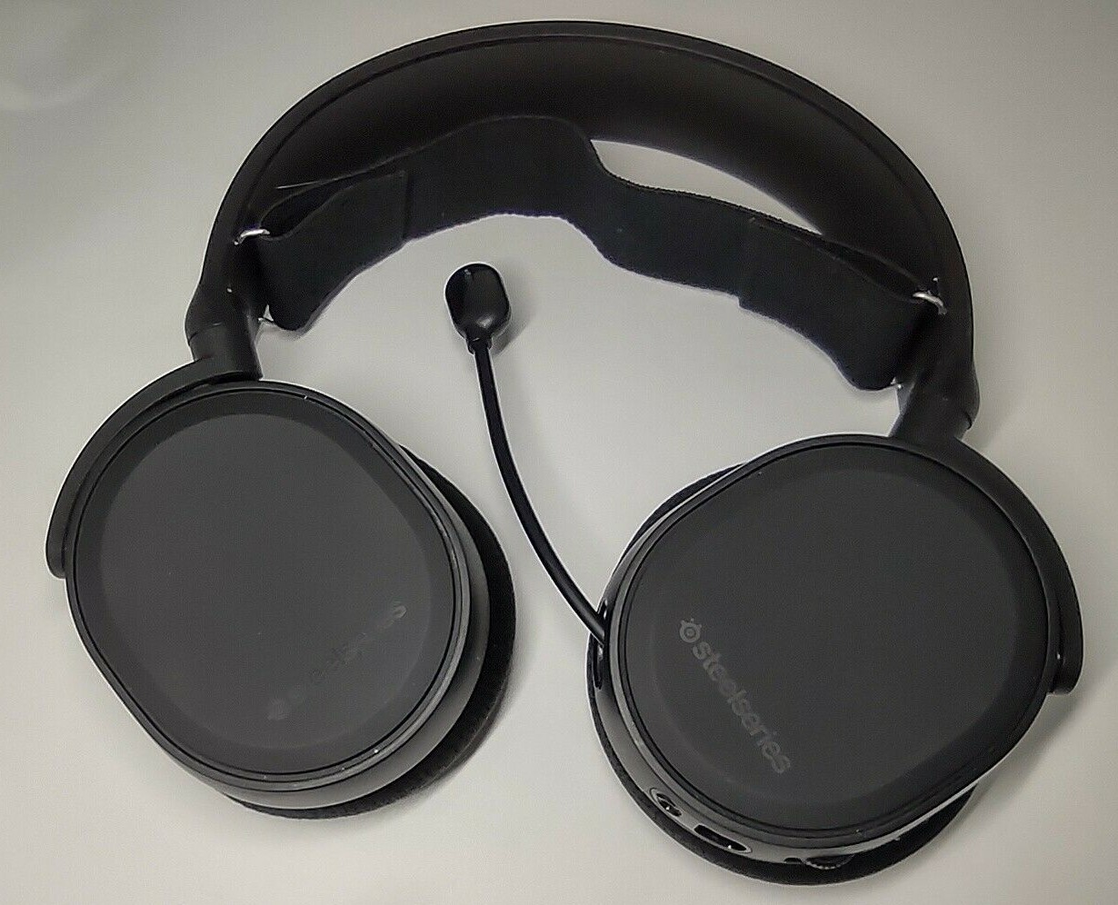 SteelSeries Arctis 3 Wired Stereo Gaming Headset for Nintendo PS4 Xbox one