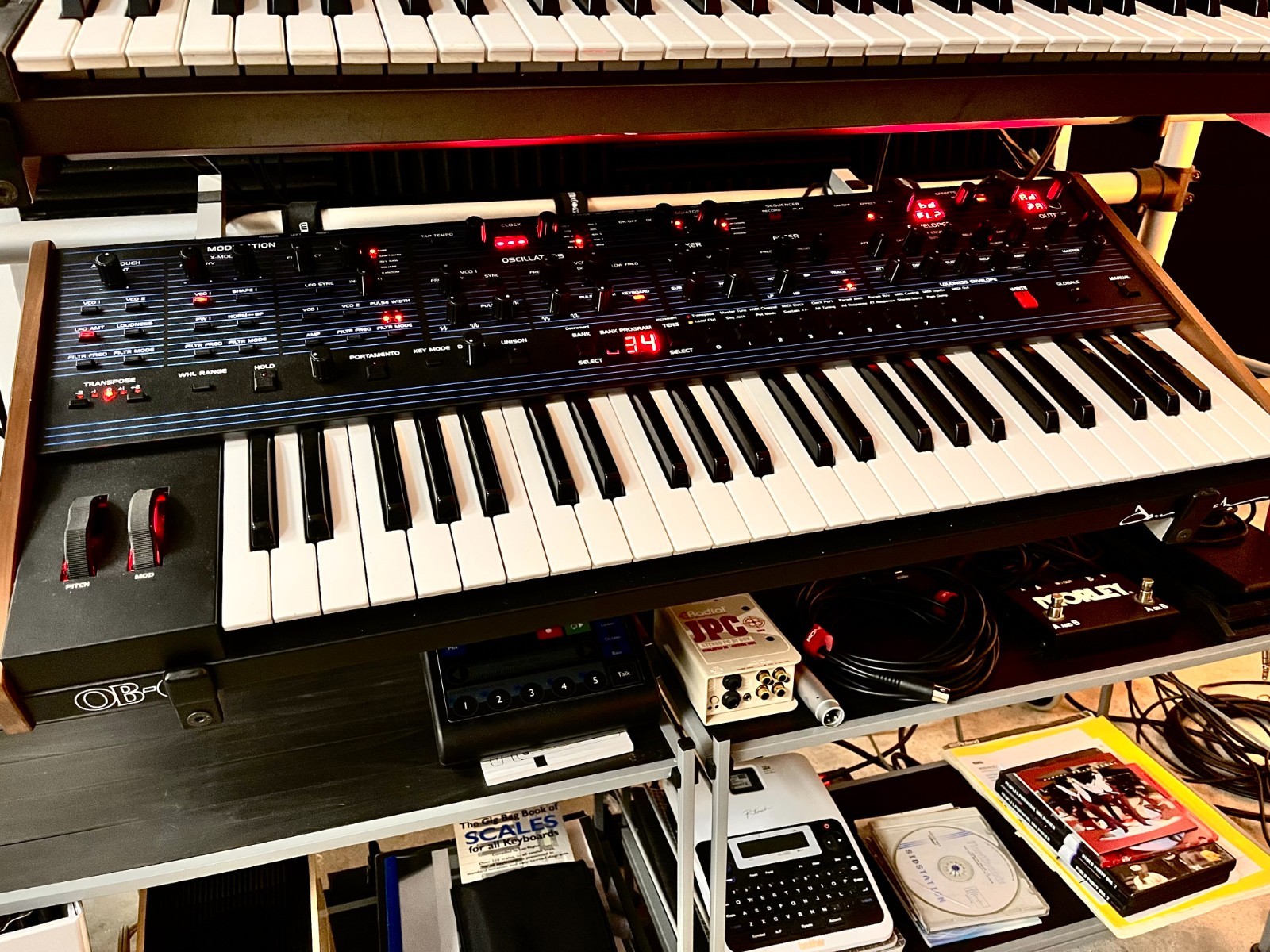 Dave Smith OB-6  49-Key 6-Voice Analog Synthesizer Keyboard w/ Manual Excellent