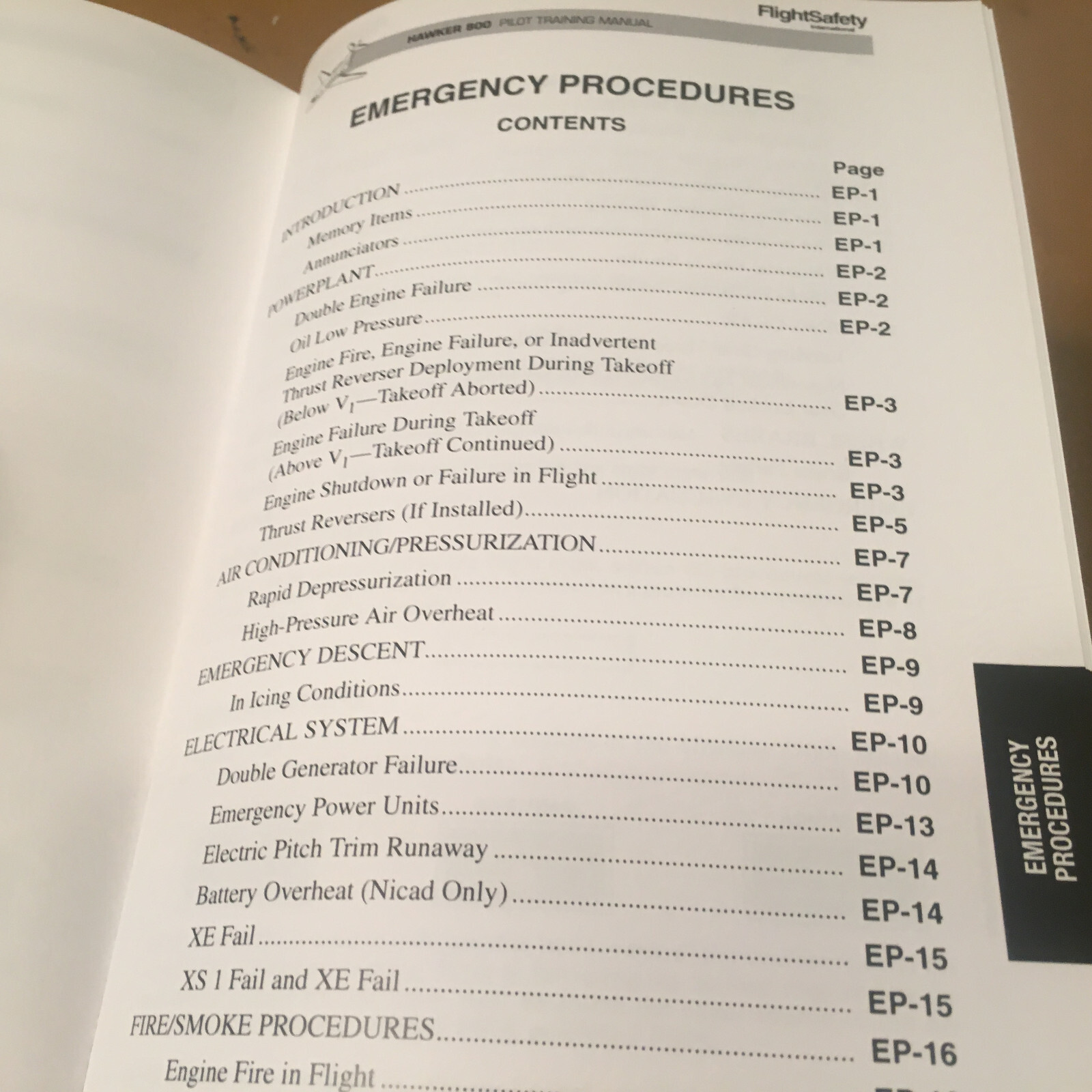 Hawker 800 Pilot Training Manual, Vol. 1, Operational Information