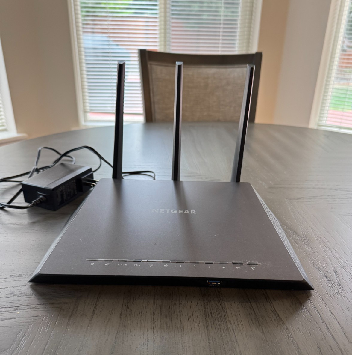NETGEAR R7000 Nighthawk AC1900 Smart WiFi Router - EXCELLENT CONDITION
