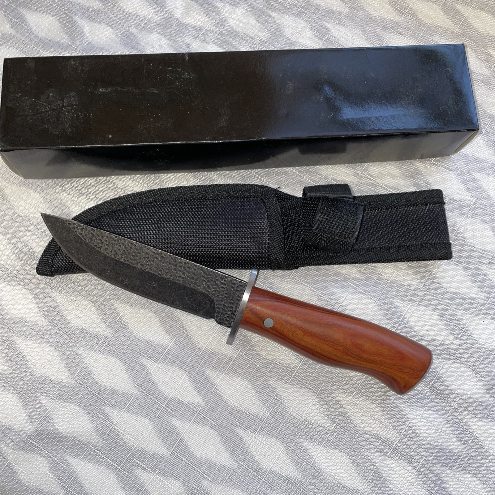 5 inch fixed blade knife W/sheath