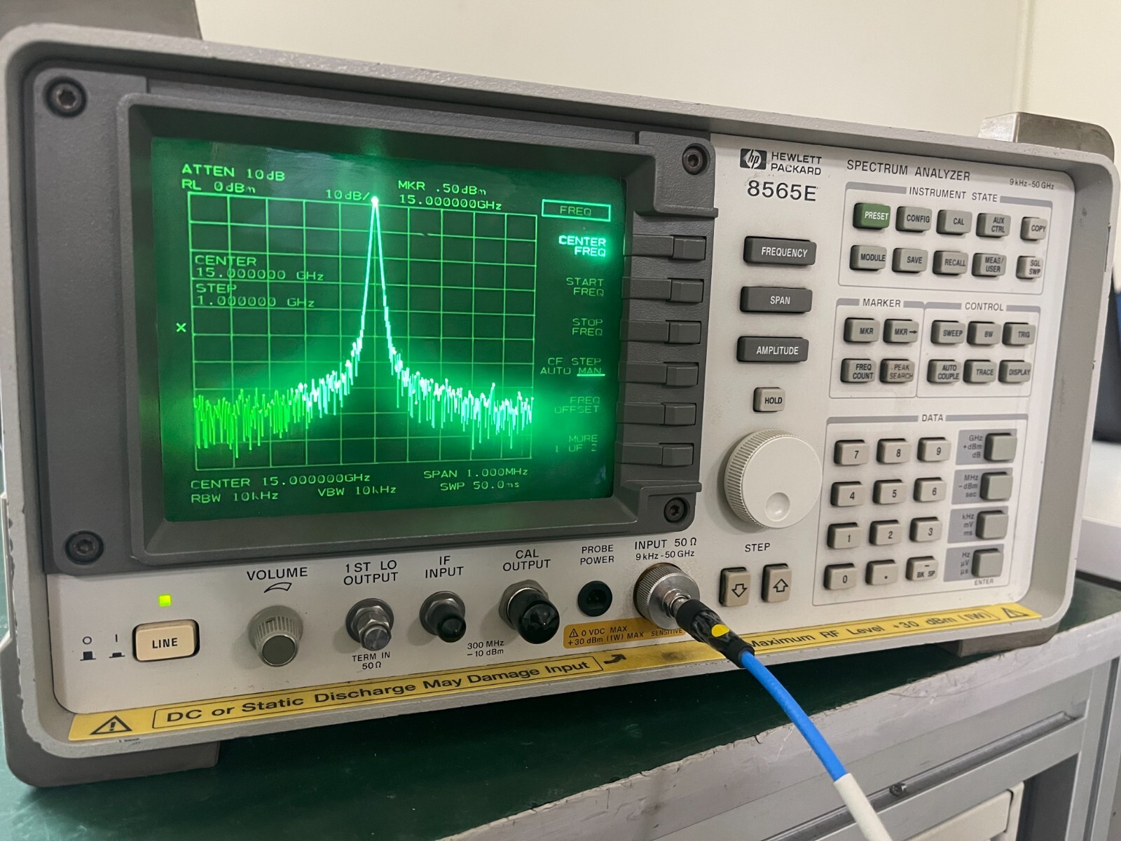 HP Agilent 8565E 9KHz - 50GHz Spectrum Analyzer w/ 85620A module_1259