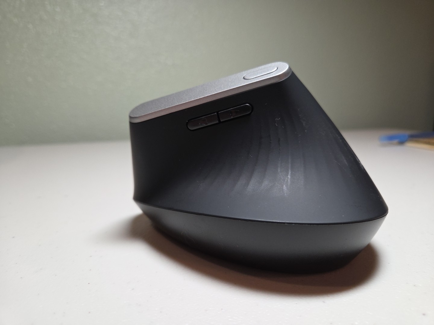 Ergonomic Optical Wireless Vertical Ergonomic Mouse Black usb dongle included