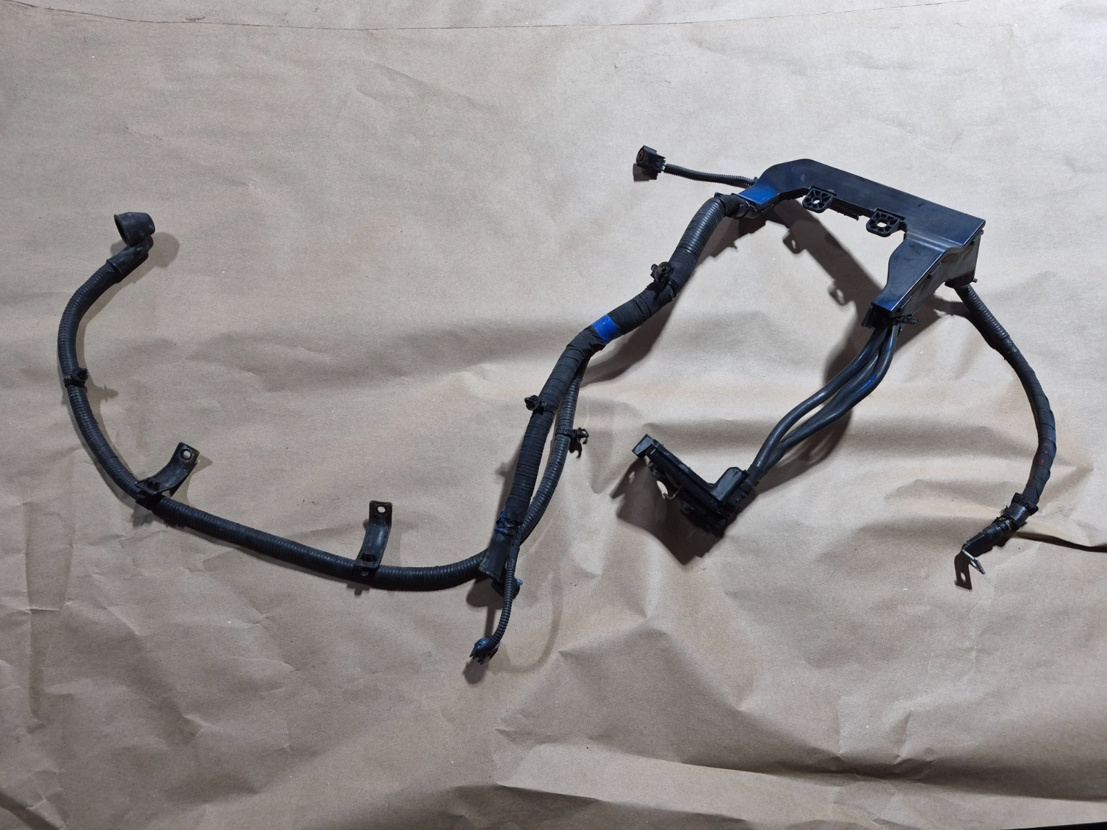 2015-2018 Kia Sedona 3.3L AT - POSITIVE BATTERY WIRE HARNESS - OEM - 91850A9513