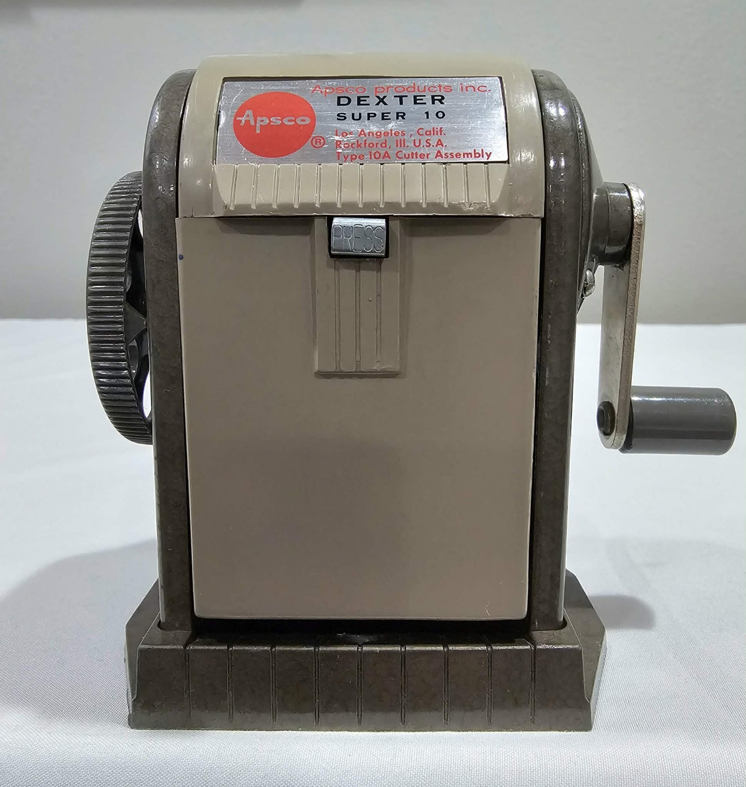 VINTAGE APSCO DEXTER SUPER 10 WALL DESK MOUNT 6 HOLE PENCIL SHARPENER NICE