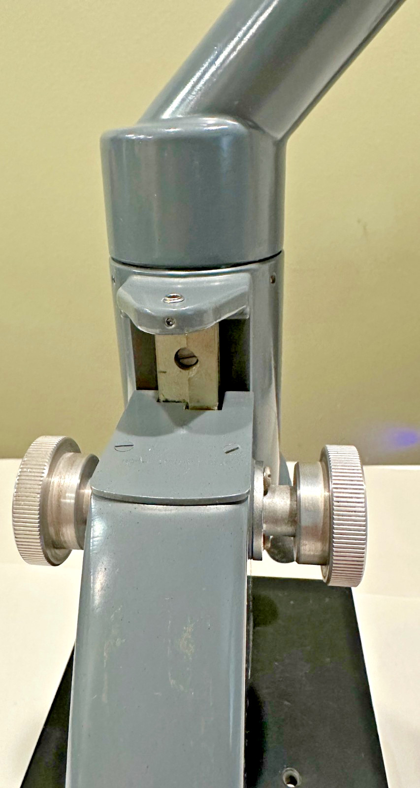 BAUSCH & LOMB IST Vertical Monocular Microscope 10X & 43X Magnifying Lens