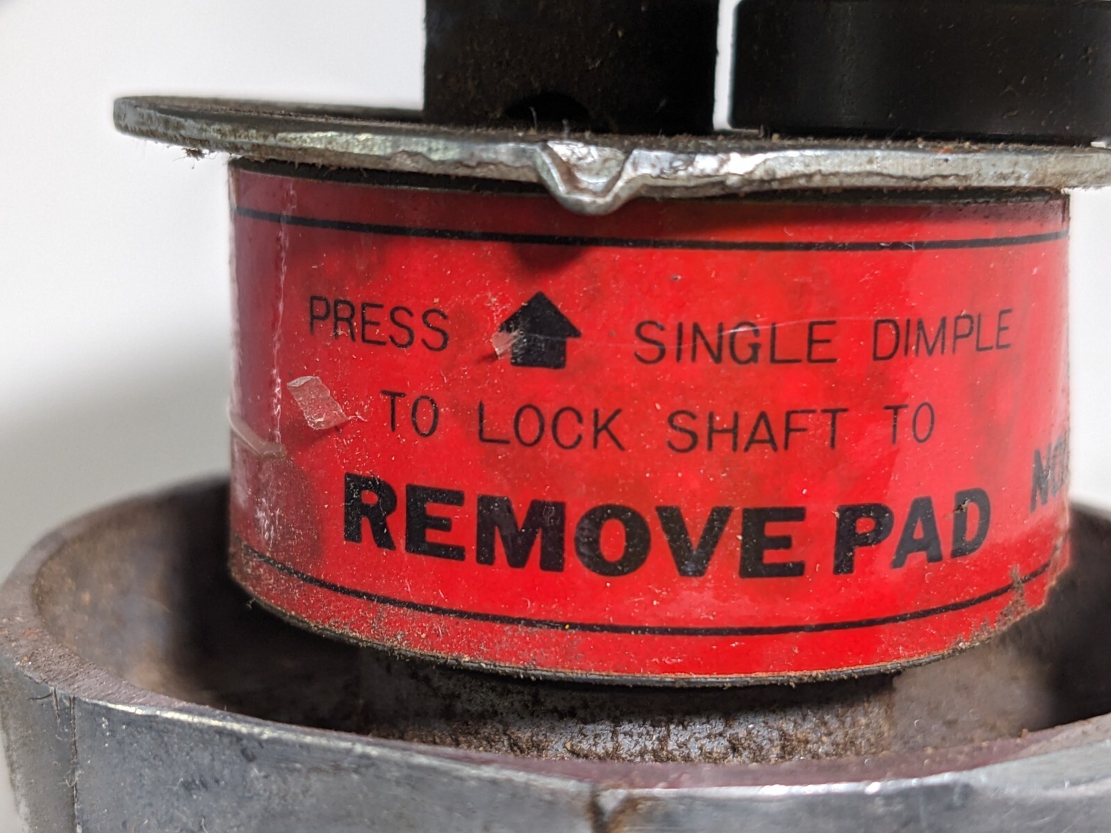 Dual Action Orbital Sander Red