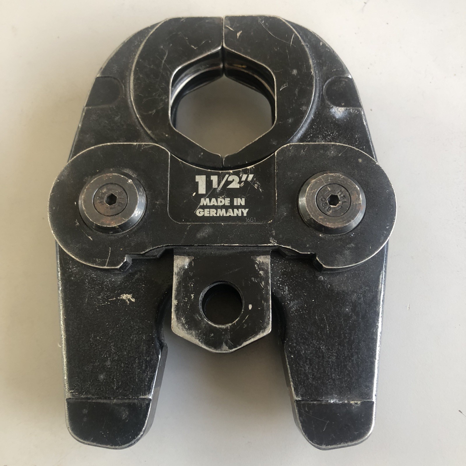 DeWalt 1-1/2" Standard Press / Pressing Tool Crimper / Crimping Jaws. (2b)
