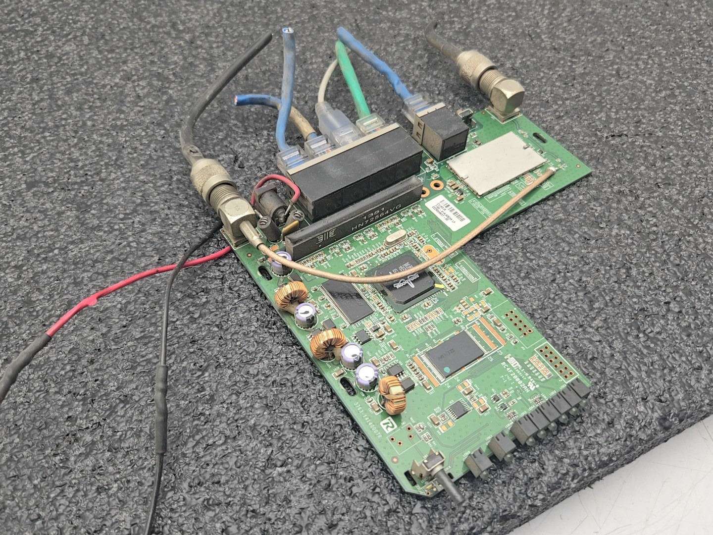 Broadcom BCM5321EPBG 7160-4L46003R LF Wireless Networking Circuit Board PCB