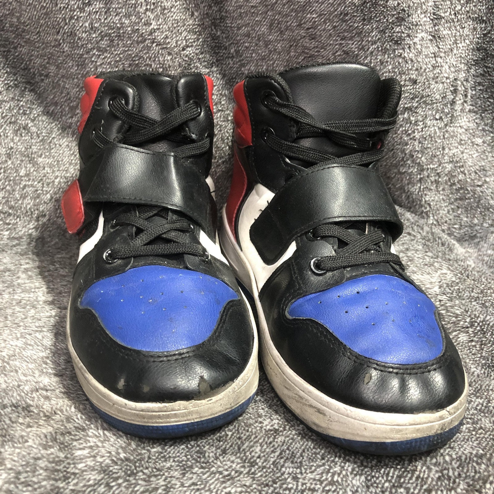 High Top Shoes Kids Size 5 Multicolor Strap Lace Up Basketball Athletic Sneakers
