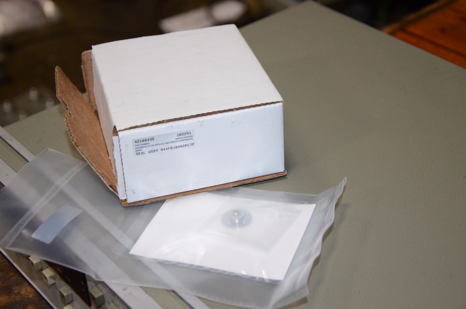 Parker Veriflo VCR Diaphragm Metal Face Seal 944 Series 42100435 944FR102N2PCTF