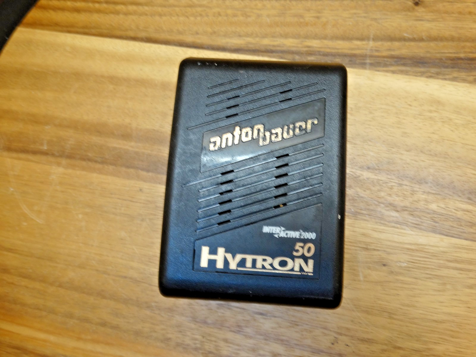 Anton Bauer Hytron 50 Inter Active 2000 14.4V Digital Nickel-Hydride Battery